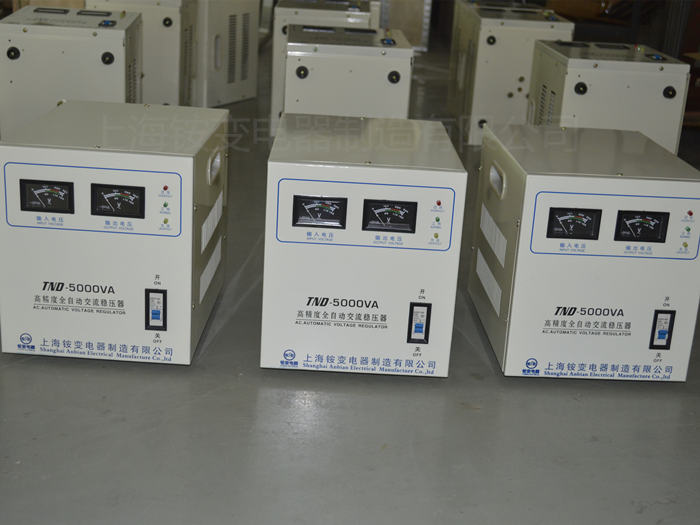 高精度稳压器交流稳压器SVC-5000VA/3000VA全自动稳压电源