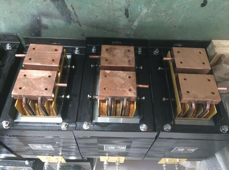水冷变压器 303KVA U1 380V U2 3.6V 4.6V 5.3V