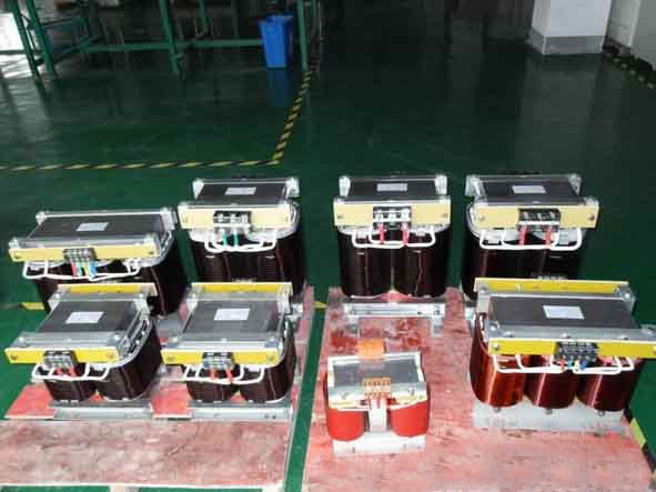 BK-14870 440V 转220v和24v 变压器